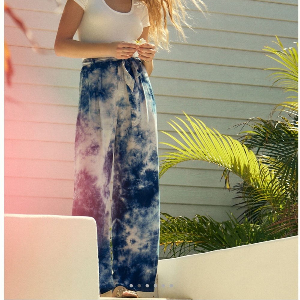Anthropologie exclusive line Cloth & Stone- Wide Leg Tencel Pants. Size XS